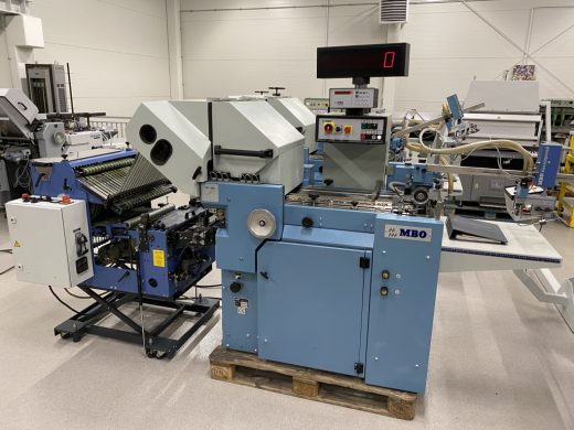 Folding machine MBO T460/4F with a press