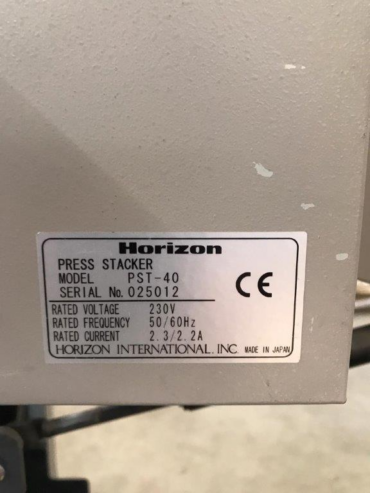 Horizon AFC-546 AKT semi-automatic adjustable combination folder with shingle press delivery Horizon PST-40