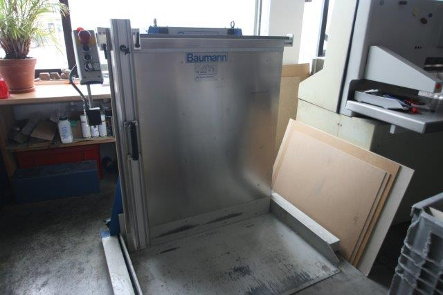 Baumann Wohlenberg NUP 650 stacking lift with stacking aid