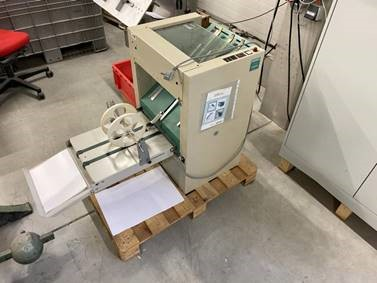 Layer folding and stitching machine Nagel Foldnak 4 with stream delivery