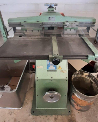 Universal punching machine Karl Tränklein USM 900 with special tool for cardboard box punching