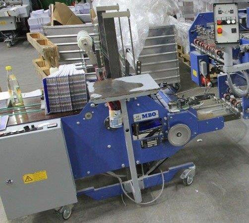 standing vertically delivery with pres rollers MBO SAP 46 L